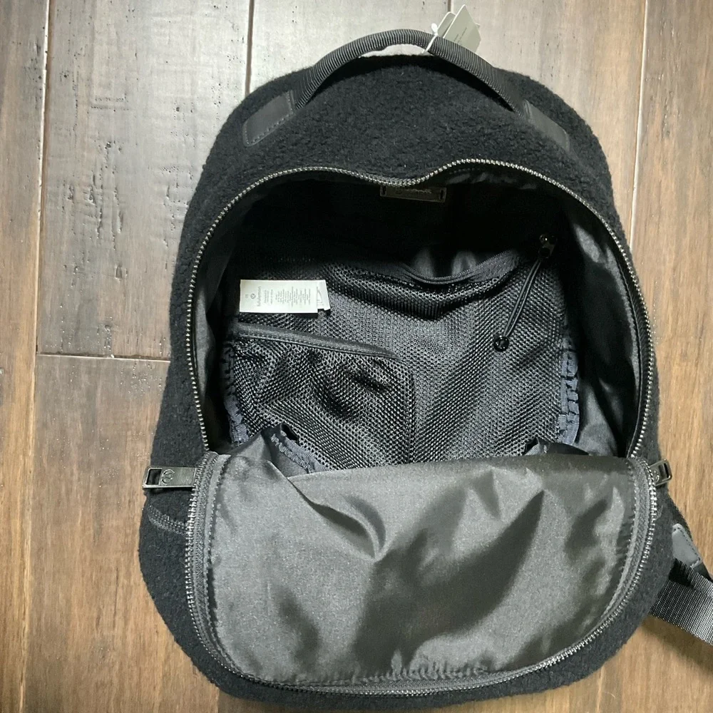 Lululemon City Adventurer Backpack Mini Black Sherpa Fleece 10L